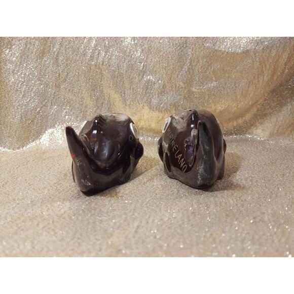 Vtg EFCCO Japan MARINELAND Whale Salt & Pepper Shakers Redware Brown Drip Glaze - Picture 4 of 7